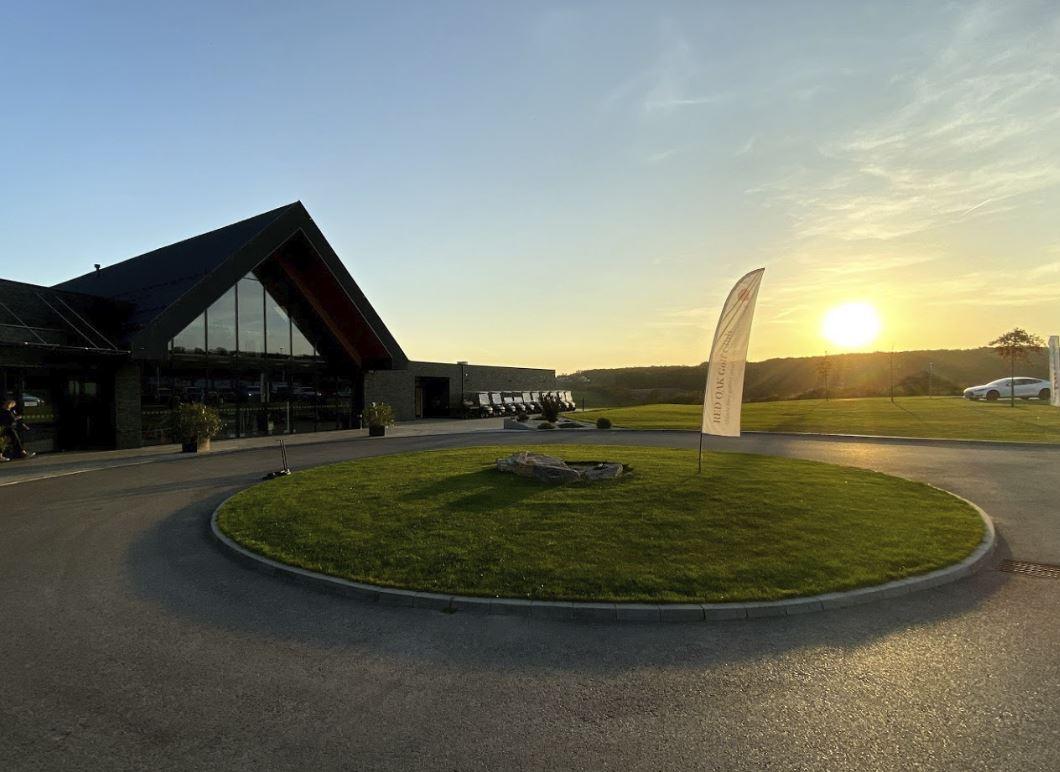 RED OAK Golf Club