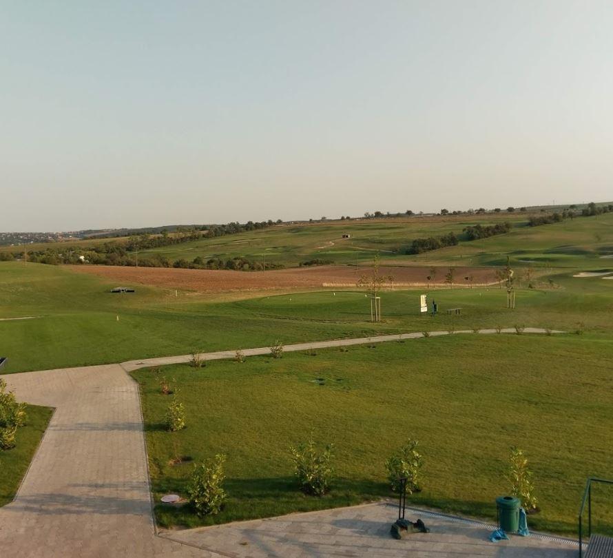 RED OAK Golf Club