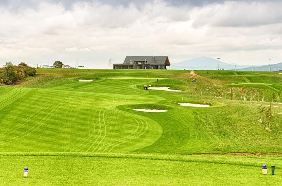 RED OAK Golf Club