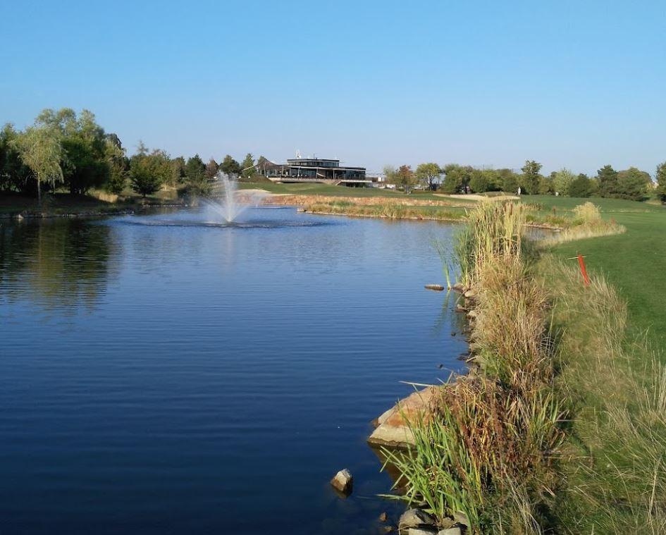 Albatross Golf Resort