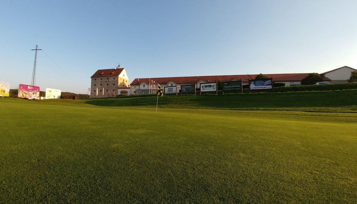 Greensgate Golf & Leisure Resort