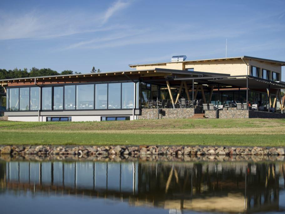 Park Golf Club a Restaurace Hradec Krlov