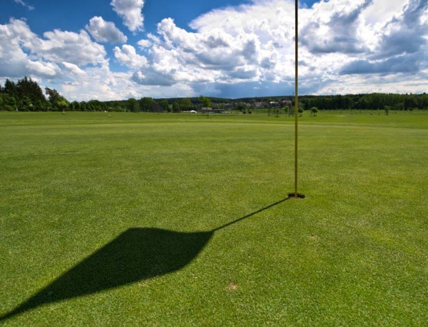 Park Golf Club a Restaurace Hradec Krlov