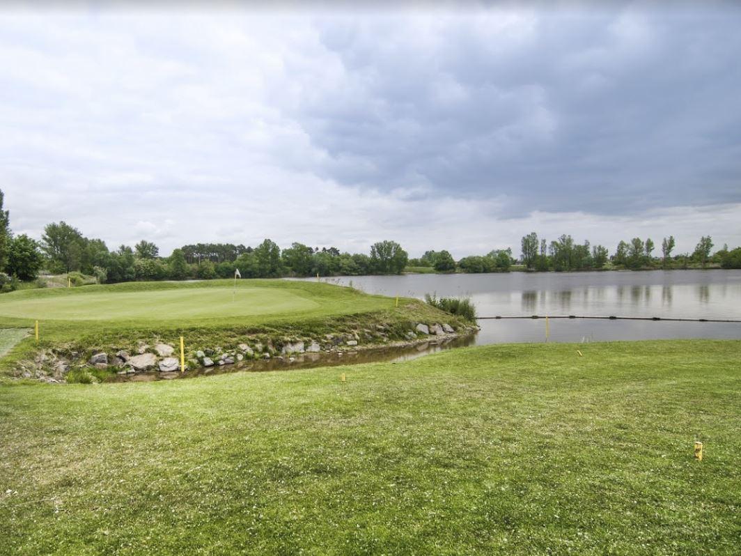 Golf Club Stara Boleslav - Galeria Gwna Pola Golfowego